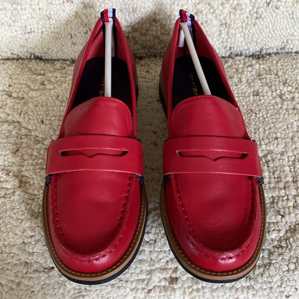 NIB! Tommy Hilfiger Classic Penny loafer, Karvel. Size 6.5 M. - Picture 4 of 8